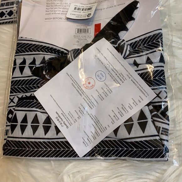 Three piece gift set by includes two reversible bandana masks & one durag - Picture 5 of 5